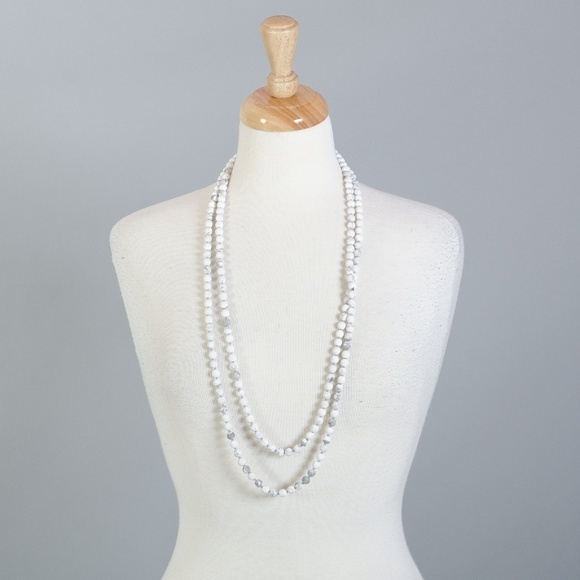 [emily rose gems] howlite gemstone infinity strand - Picture 3 of 7